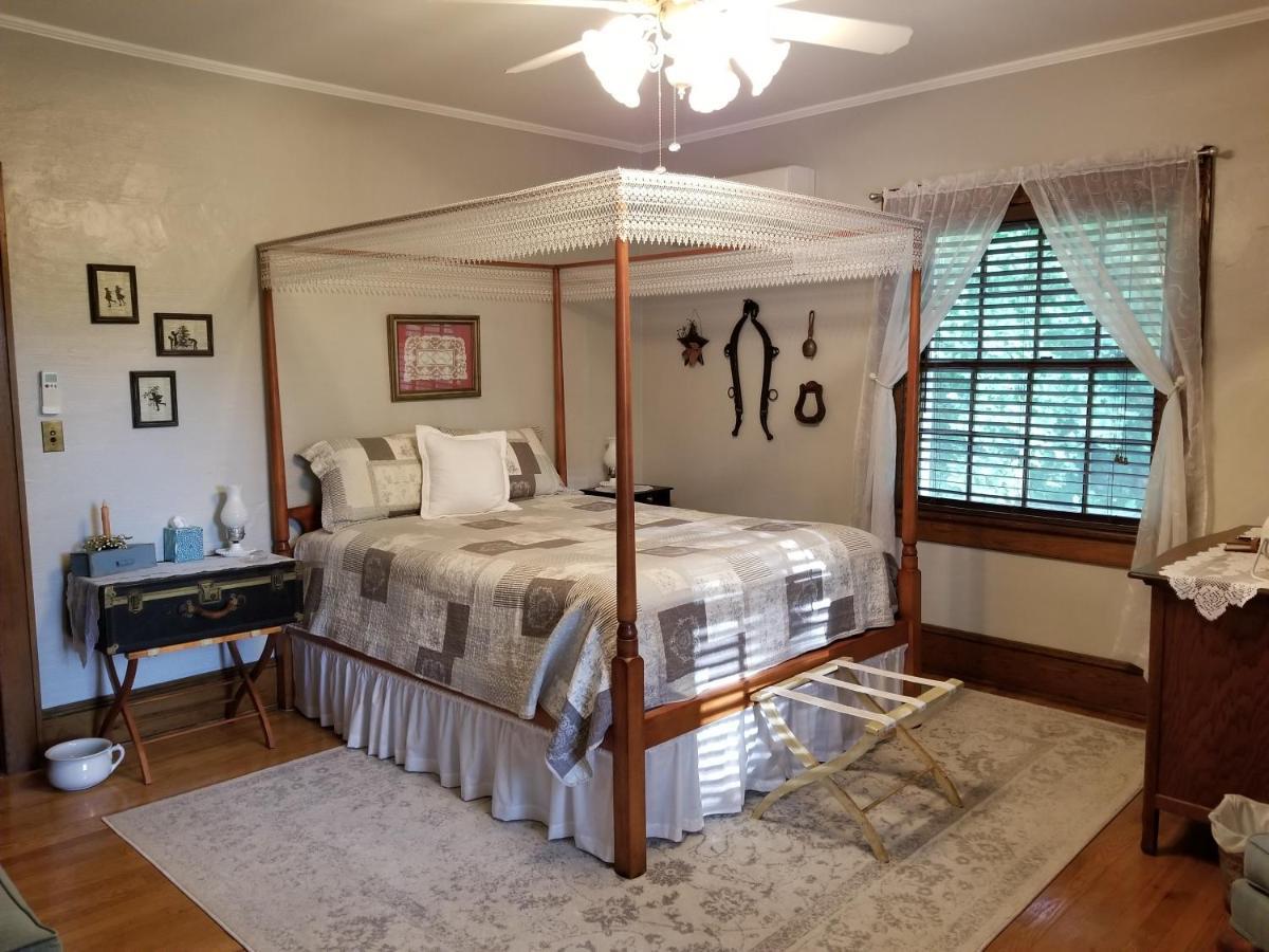 Almost Heaven Bed & Breakfast Waynesville Dış mekan fotoğraf