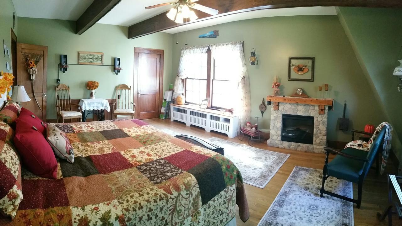 Almost Heaven Bed & Breakfast Waynesville Dış mekan fotoğraf